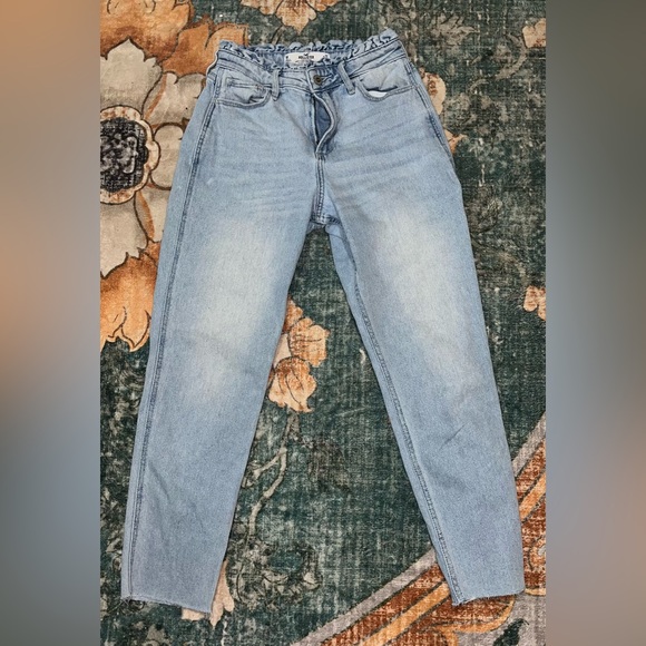 Hollister Denim - Hollister Women's Straight Leg Jeans in Soft Blue